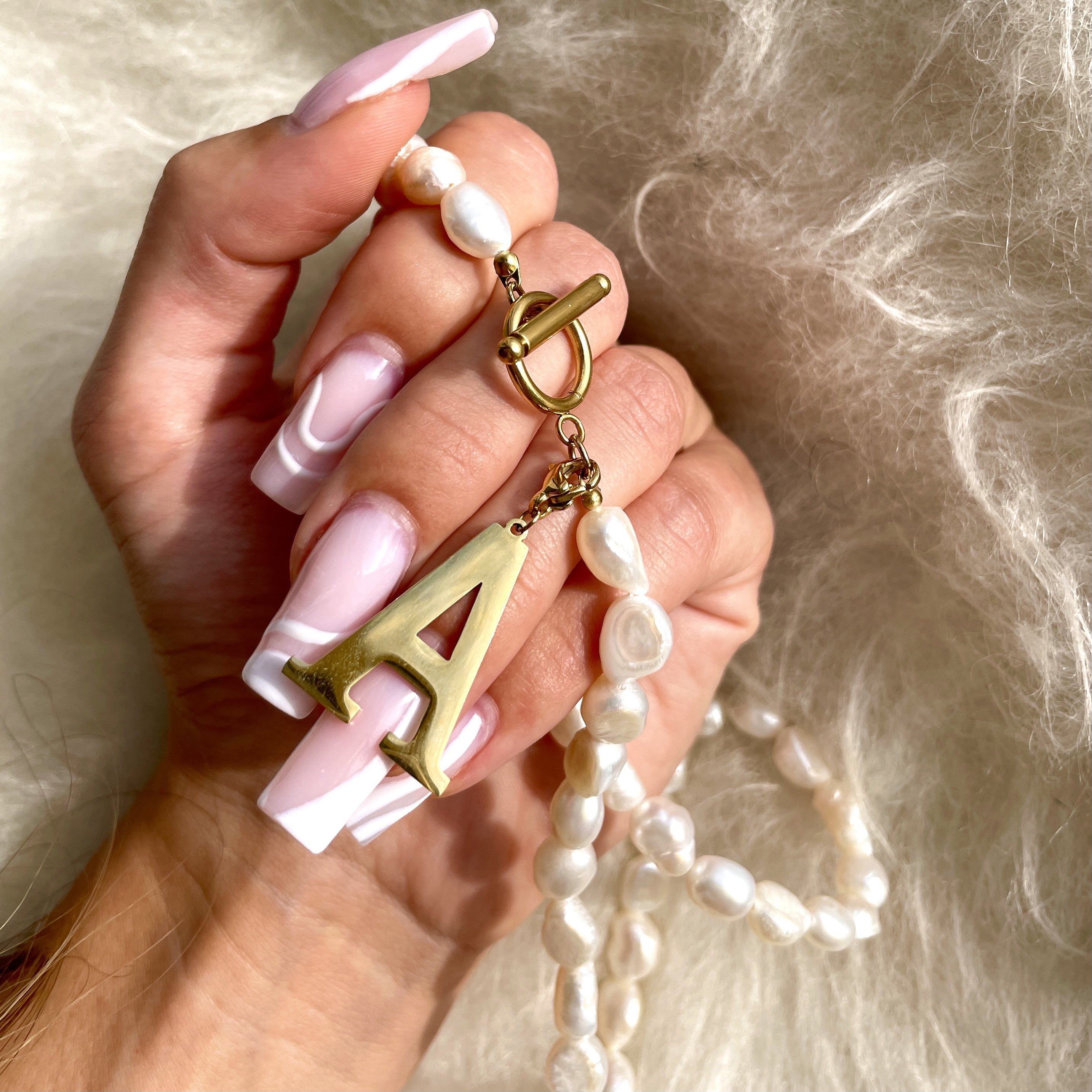 Collier Initiale Pearls