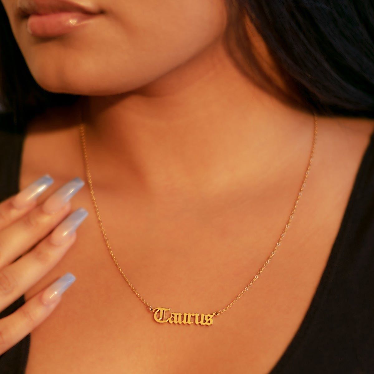 Collier Zodiac Old English