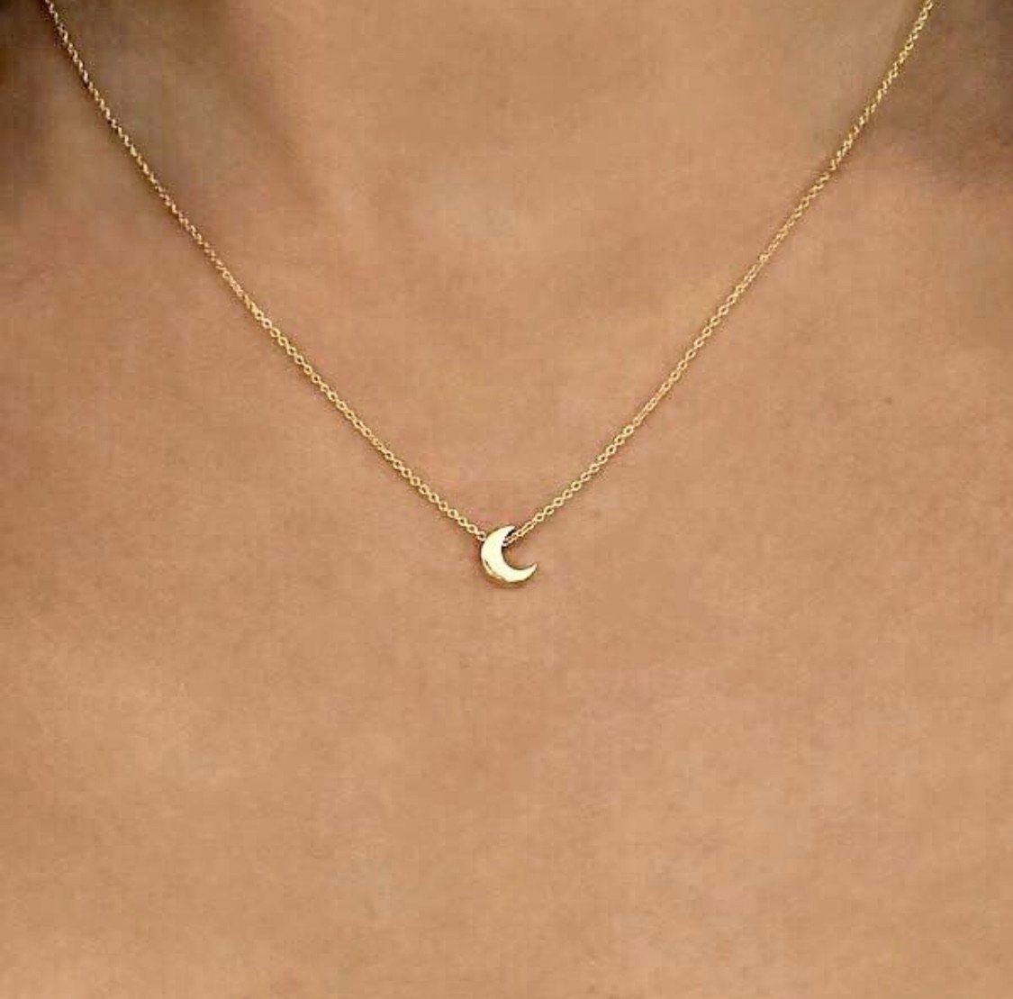 Collier Moon